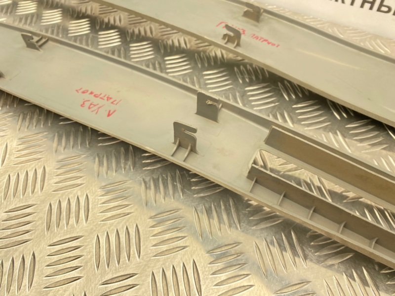 Обшивки стоек, 1000 рублей, Тверь