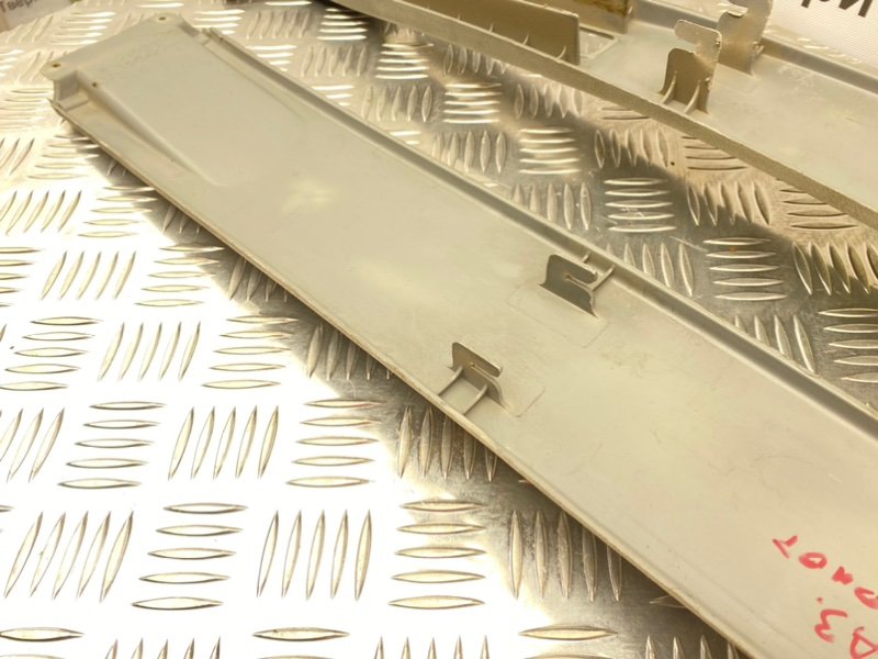 Обшивки стоек, 1000 рублей, Тверь