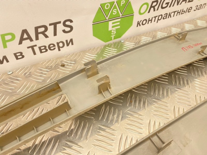 Обшивки стоек, 1000 рублей, Тверь