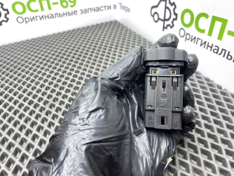 Кнопка аварийки, 600 рублей, Тверь