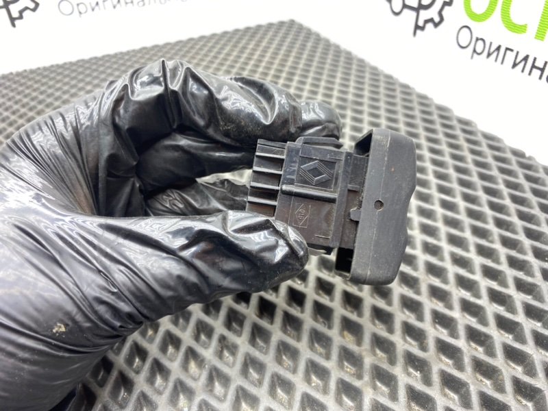 Кнопка центрального замка, 500 рублей, Тверь