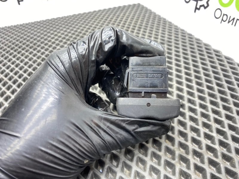 Кнопка центрального замка, 500 рублей, Тверь