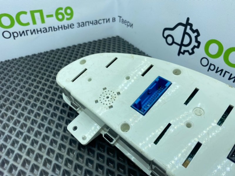 Панель приборов, 1000 рублей, Тверь