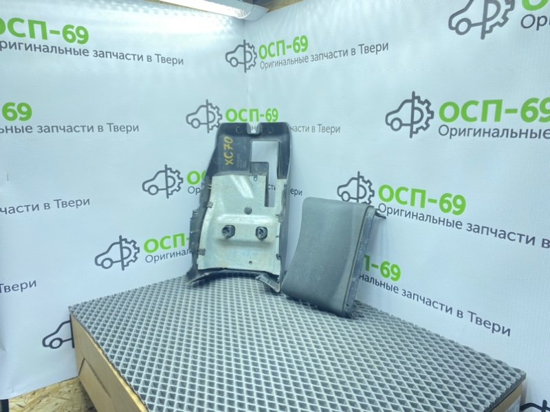 Кожух рулевой колонки, 1000 рублей, Тверь