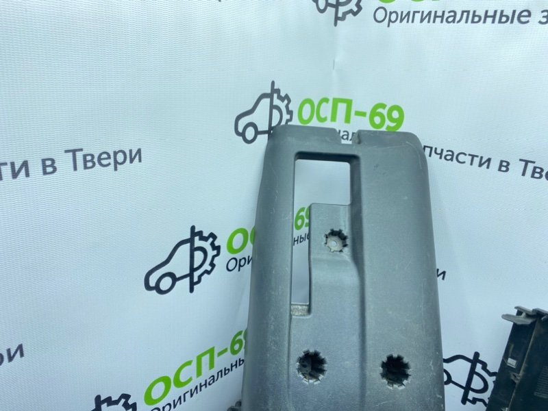 Кожух рулевой колонки, 1000 рублей, Тверь