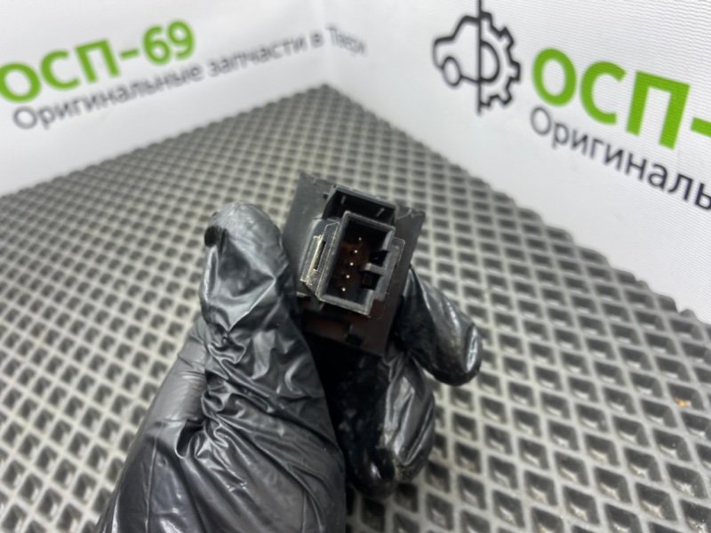 Кнопка аварийки, 500 рублей, Тверь