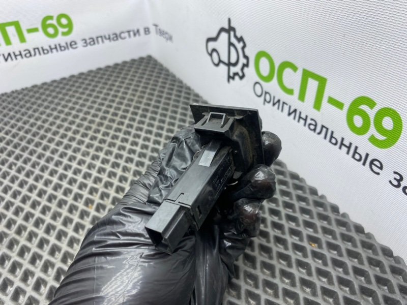 Кнопка аварийки, 500 рублей, Тверь