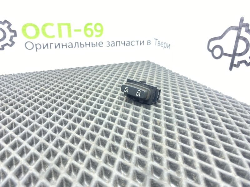 Кнопка центрального замка, 600 рублей, Тверь