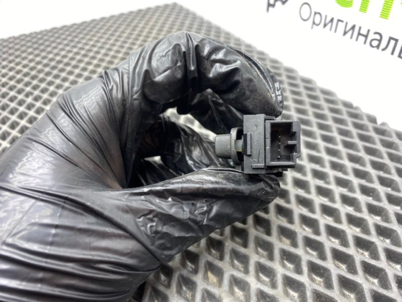 Кнопка центрального замка, 600 рублей, Тверь