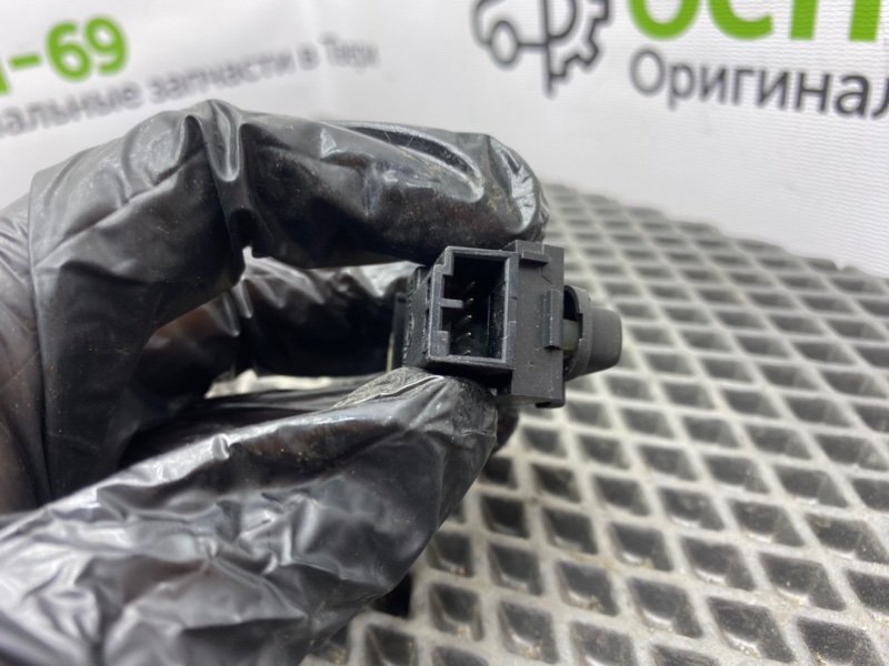 Кнопка центрального замка, 800 рублей, Тверь