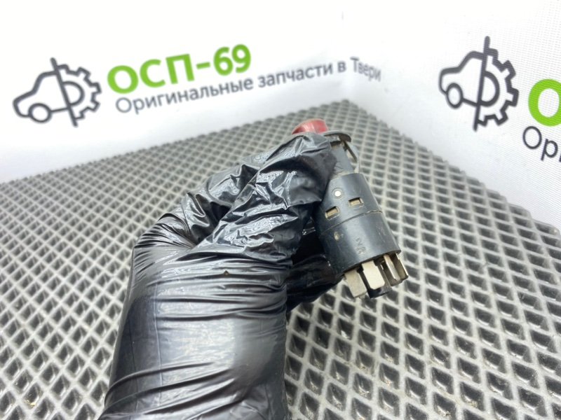 Кнопка аварийки, 500 рублей, Тверь