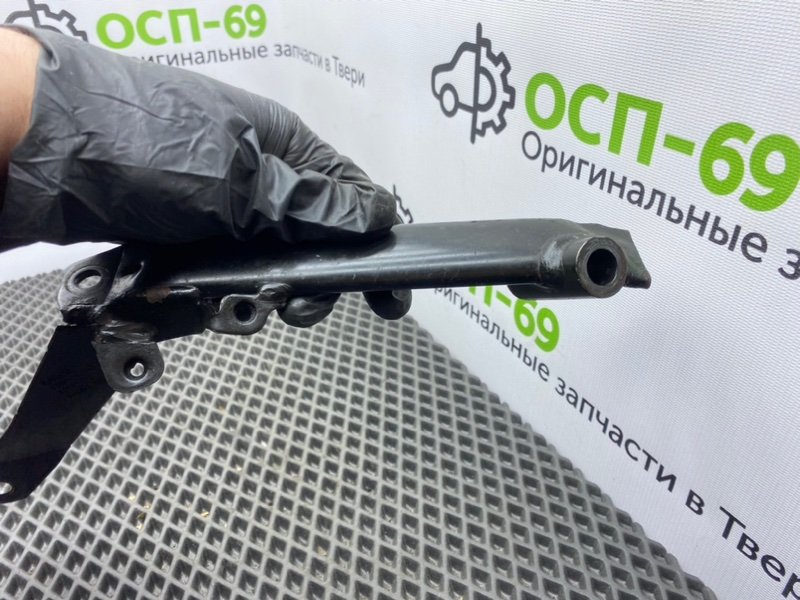 Кронштейн компрессора кондиционера, 700 рублей, Тверь