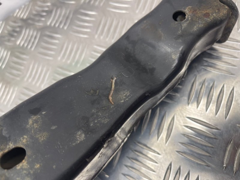 Кронштейн усилителя бампера, 1600 рублей, Тверь