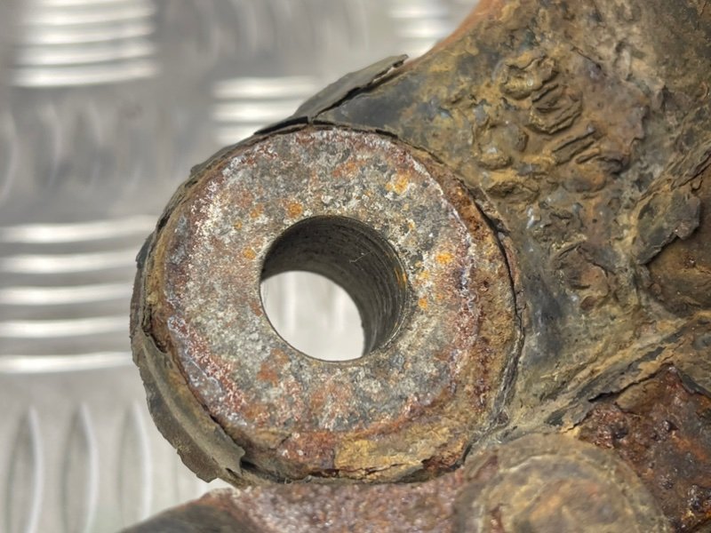 Поворотный кулак, 3100 рублей, Тверь