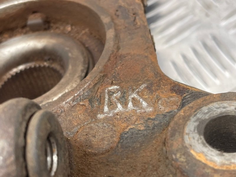 Поворотный кулак, 3100 рублей, Тверь