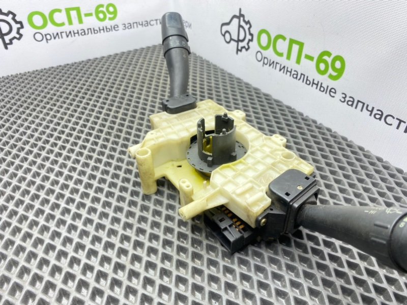 Гитара, 2000 рублей, Тверь