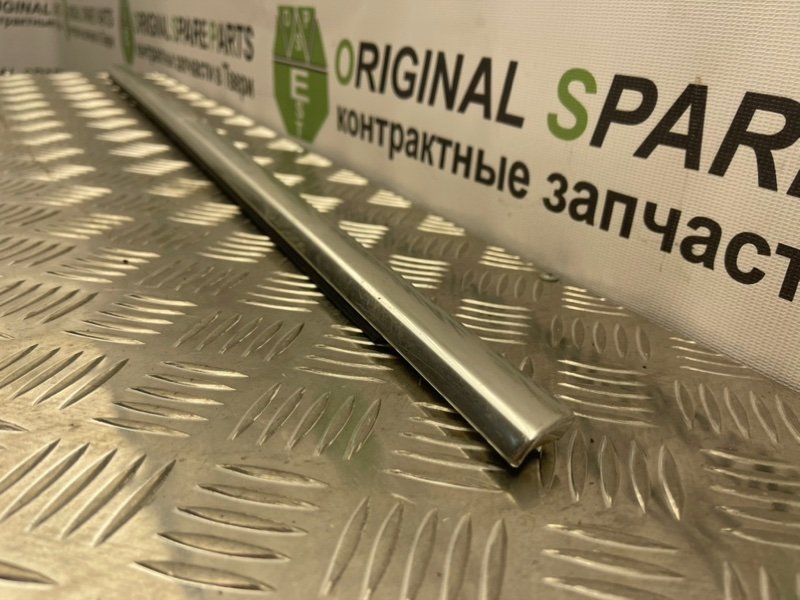 Молдинг стекла, 1000 рублей, Тверь