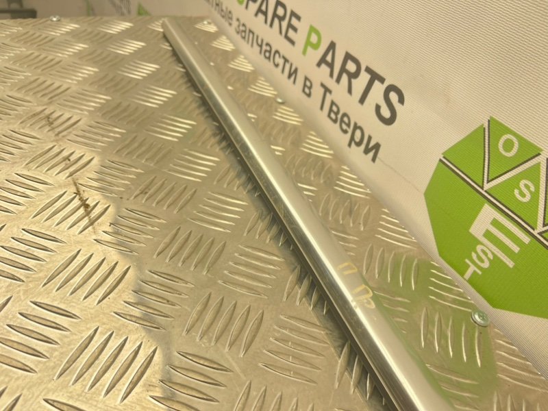 Молдинг стекла, 1000 рублей, Тверь