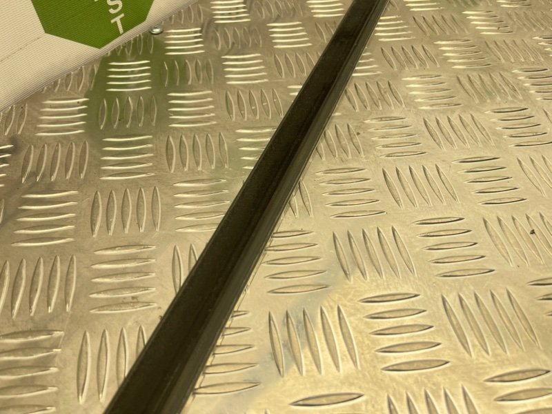 Молдинг стекла, 1000 рублей, Тверь