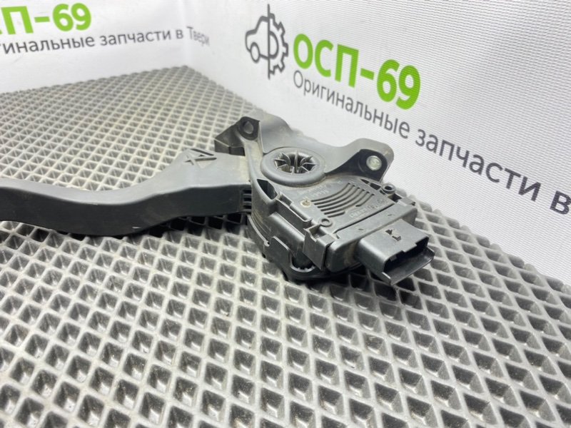 Педаль газа, 1100 рублей, Тверь