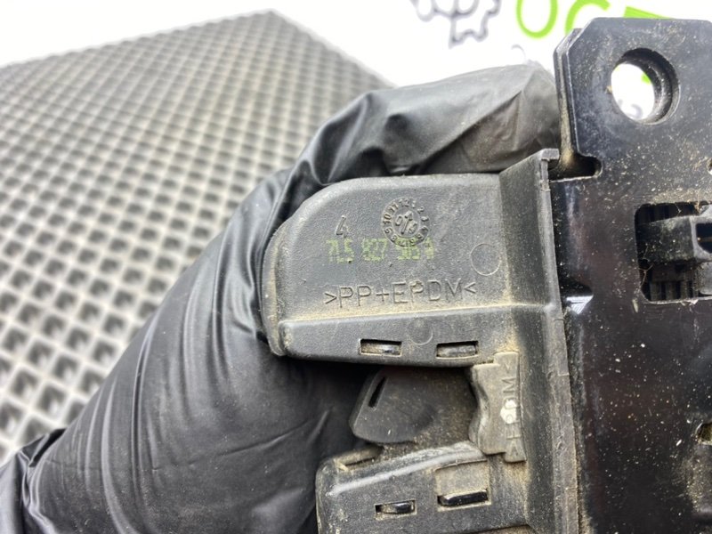 Замок багажника, 1000 рублей, Тверь