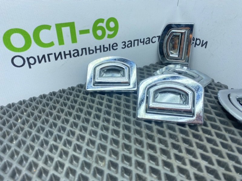 Кронштейн крепления груза, 1000 рублей, Тверь