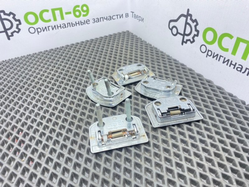 Кронштейн крепления груза, 1000 рублей, Тверь