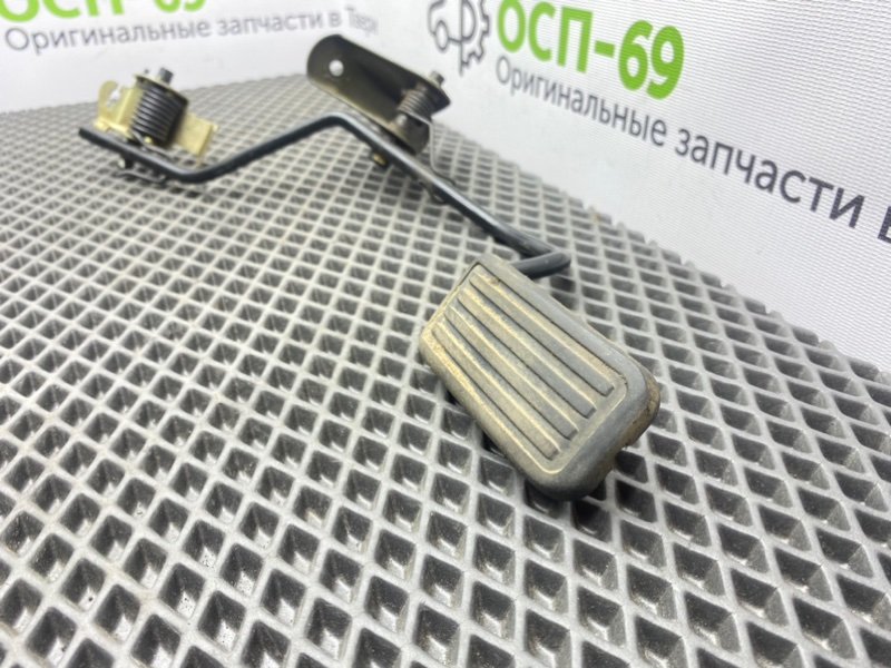 Педаль газа, 700 рублей, Тверь