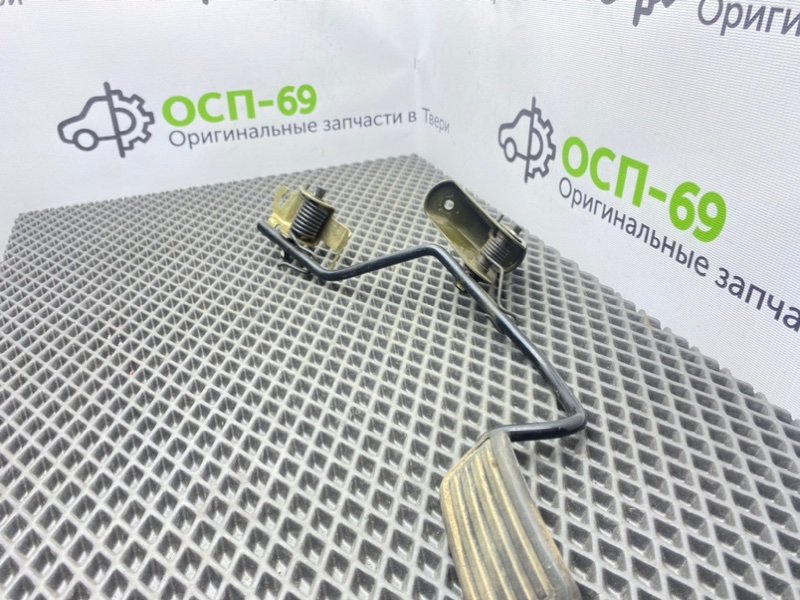 Педаль газа, 700 рублей, Тверь