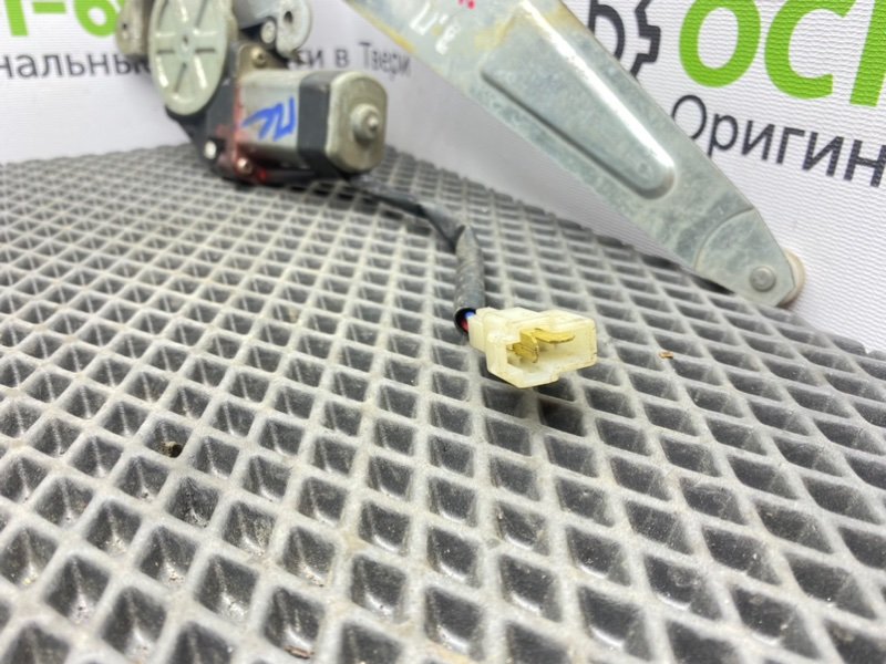 Стеклоподъемник, 800 рублей, Тверь