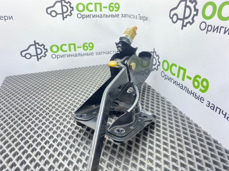 Педаль тормоза, 800 рублей, Тверь