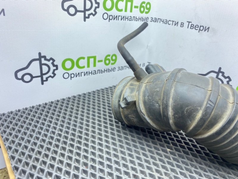 Патрубок впуска, 1400 рублей, Тверь