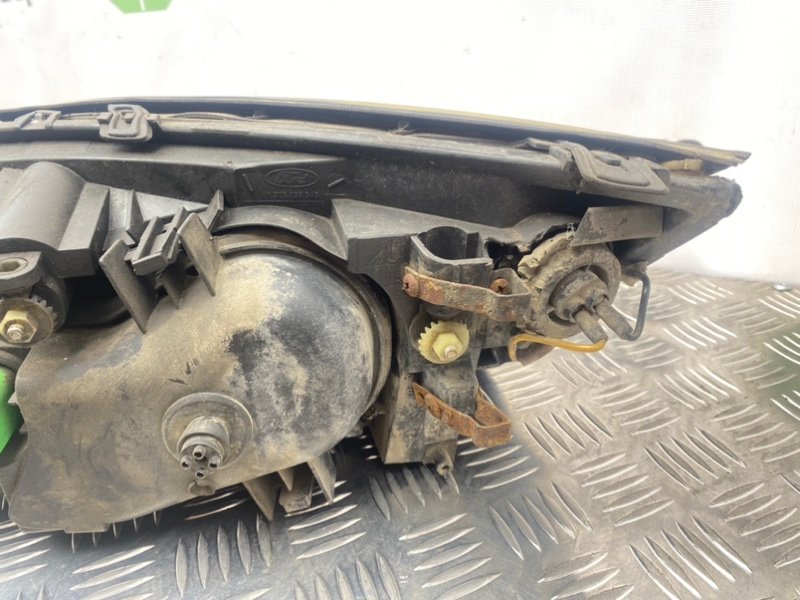 Фара, 3600 рублей, Тверь