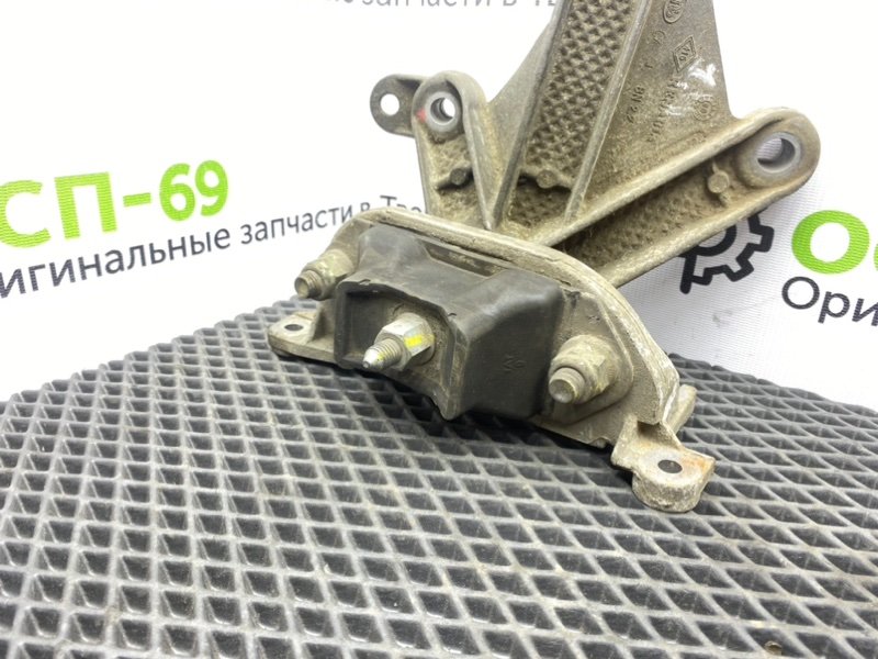 Подушка МКПП, 1800 рублей, Тверь