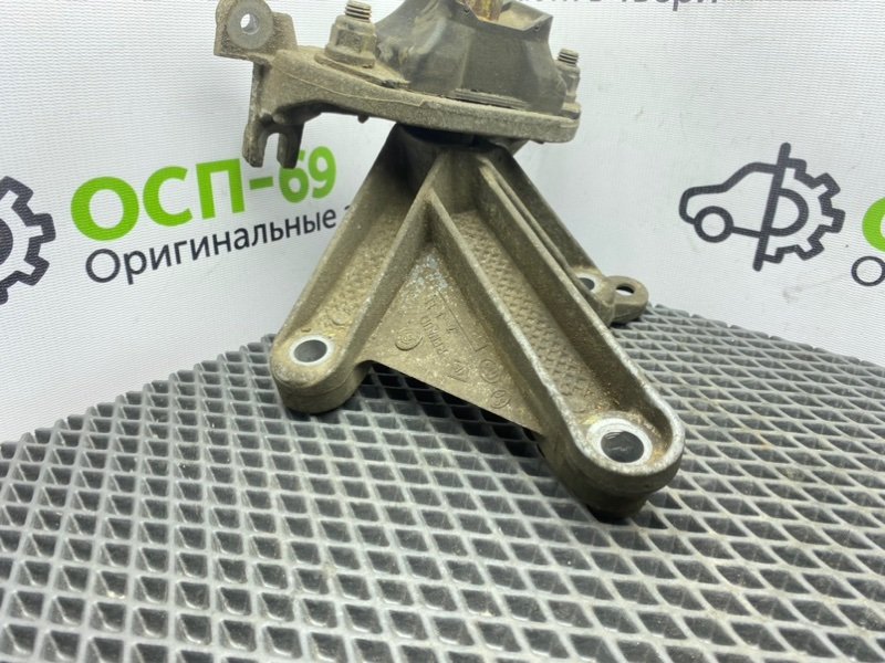 Подушка МКПП, 1800 рублей, Тверь