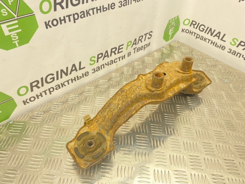 Кронштейн редуктора, 500 рублей, Тверь