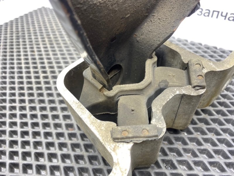 Подушка двигателя, 1000 рублей, Тверь