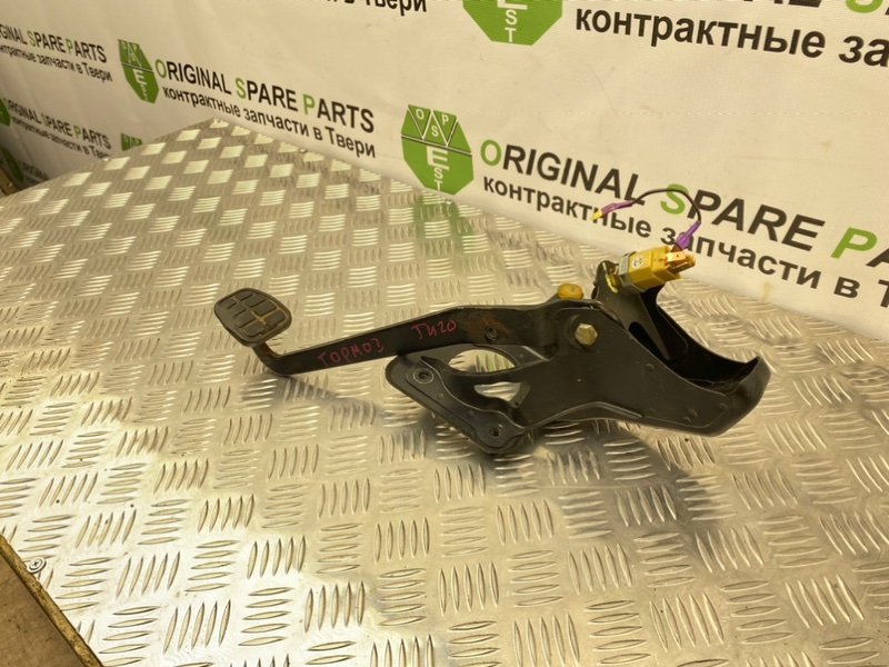 Педаль тормоза, 800 рублей, Тверь