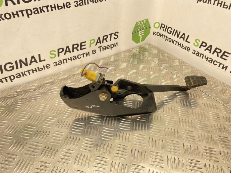 Педаль тормоза, 800 рублей, Тверь