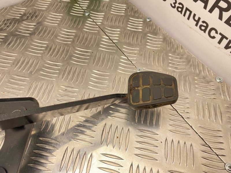 Педаль тормоза, 800 рублей, Тверь