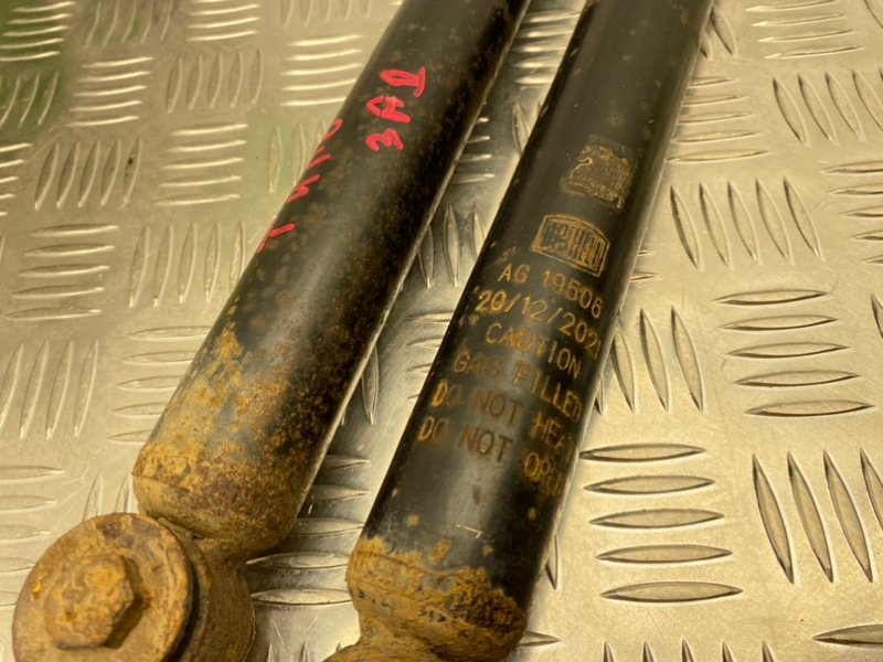 Амортизаторы, 1400 рублей, Тверь