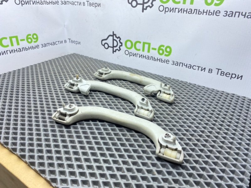 Ручки потолка, 1000 рублей, Тверь