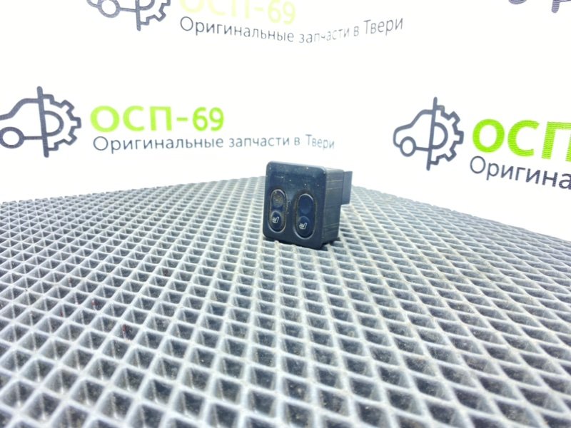 Кнопка обогрева сидений, 800 рублей, Тверь