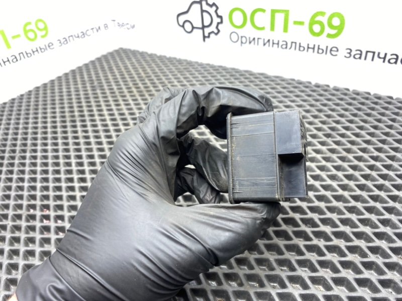 Кнопка обогрева сидений, 800 рублей, Тверь