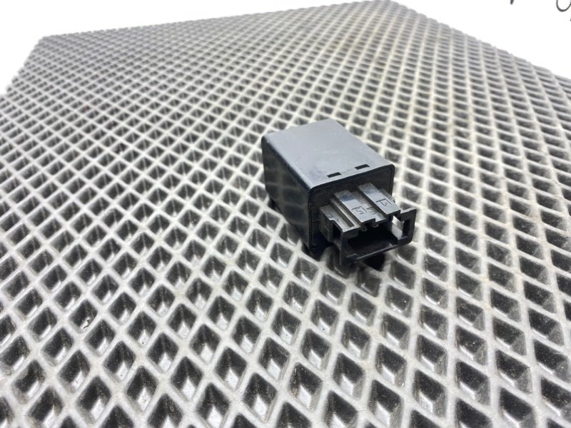 Реле, 400 рублей, Тверь