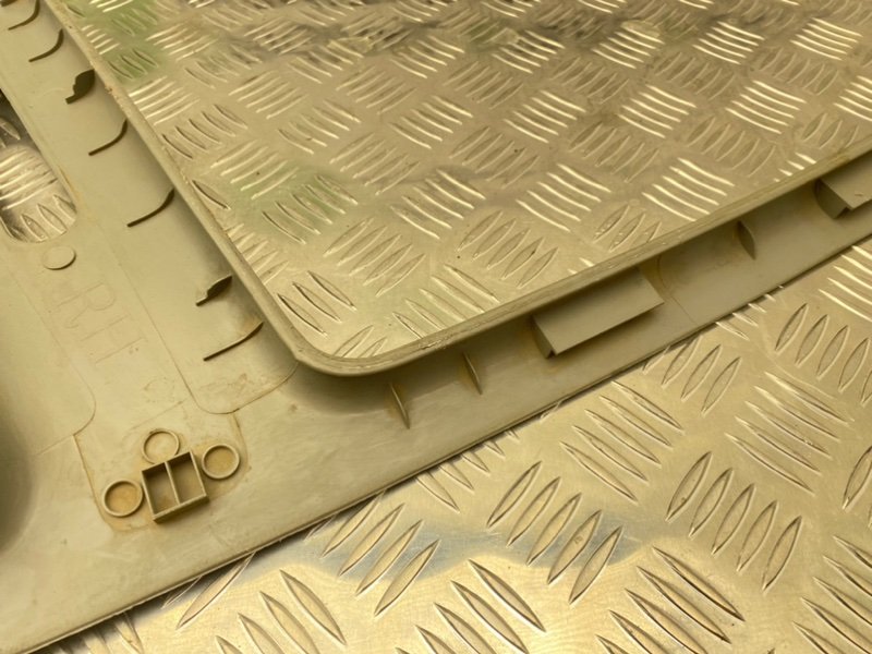 Накладка стойки, 500 рублей, Тверь