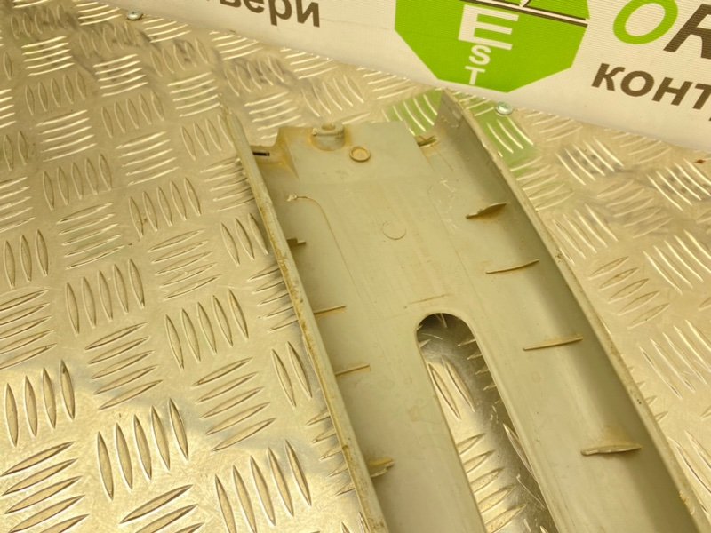 Накладка стойки, 500 рублей, Тверь