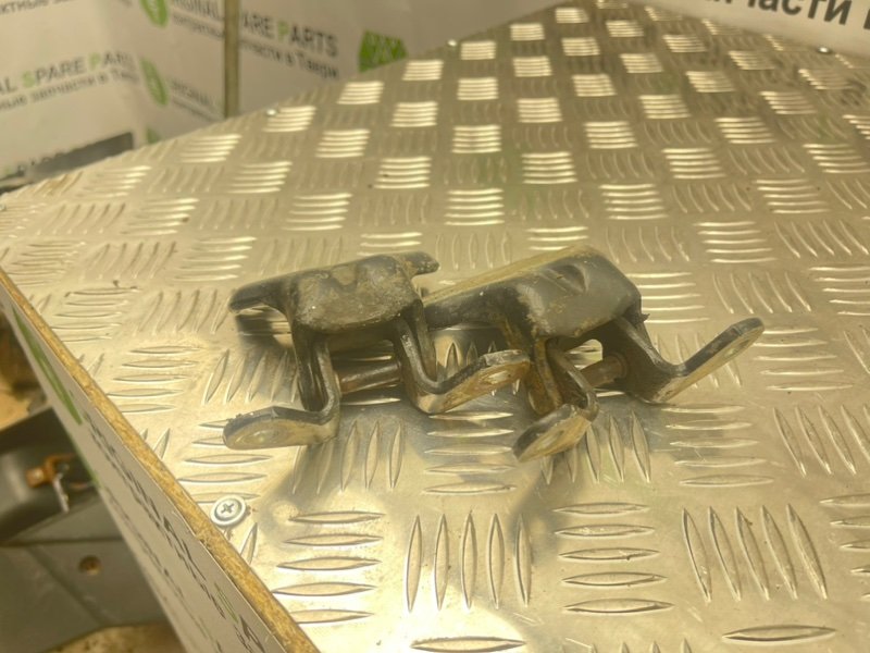 Петли дверей, 700 рублей, Тверь