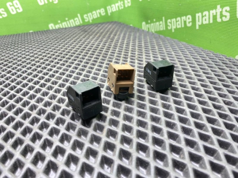 Кнопки, 1400 рублей, Тверь