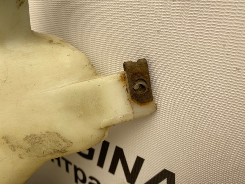 Бачок омывателя заднего стекла, 500 рублей, Тверь